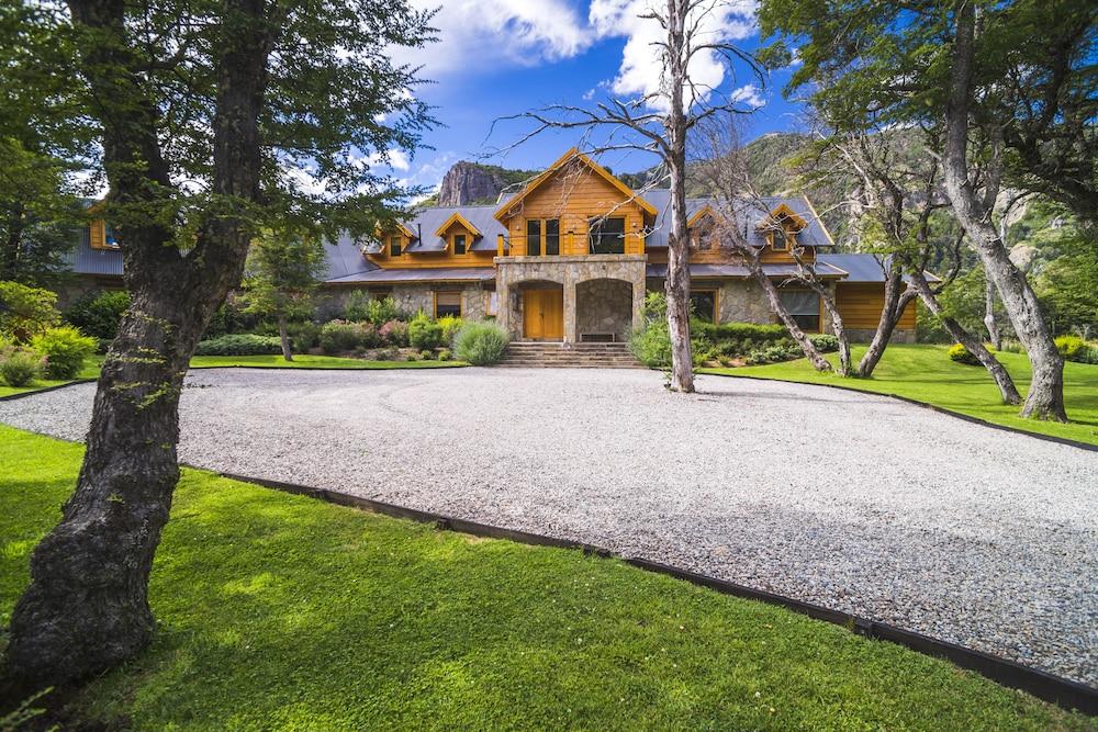 Rio Hermoso Hotel De Montana San Martin de los Andes Exterior photo