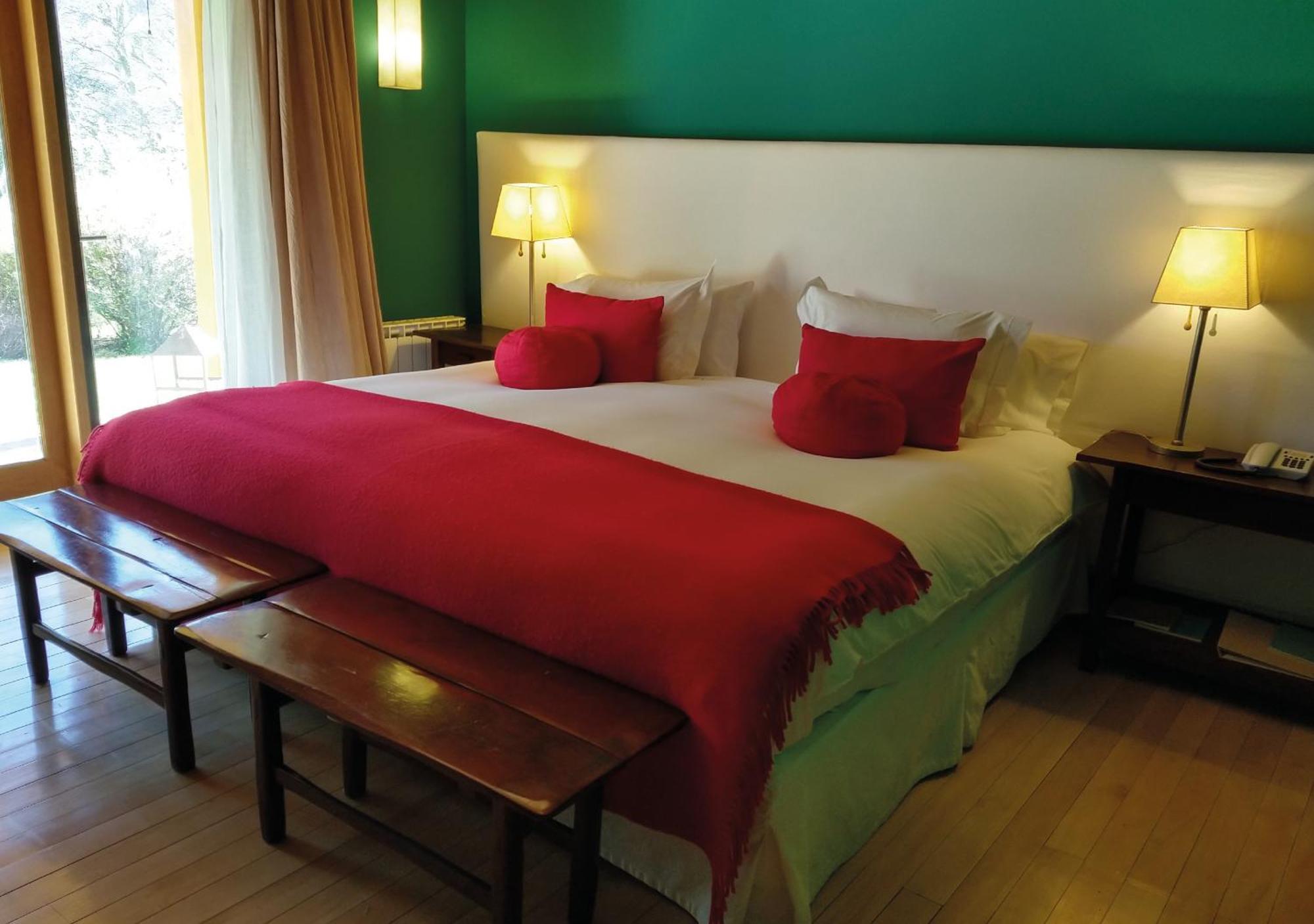 Rio Hermoso Hotel De Montana San Martin de los Andes Room photo