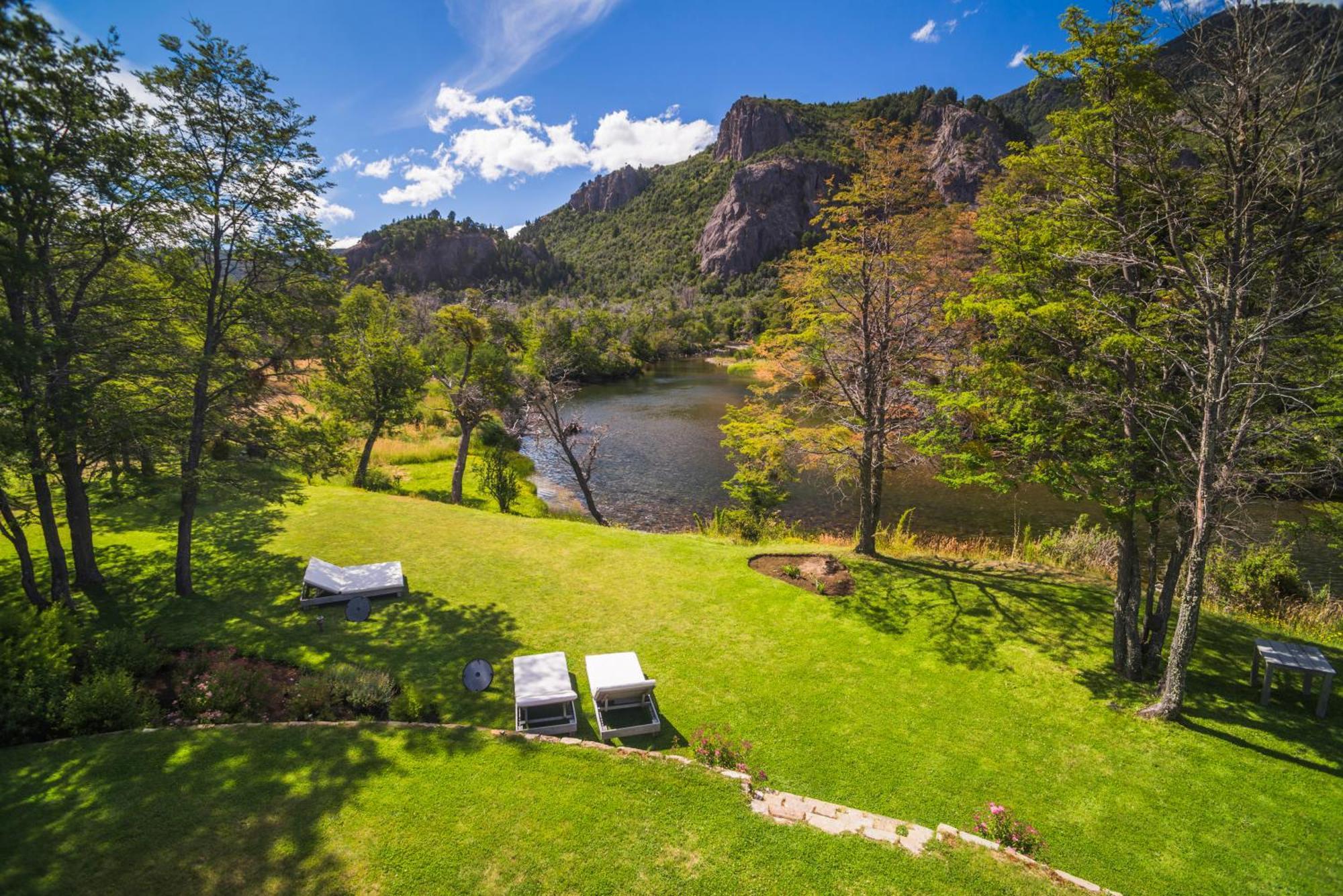 Rio Hermoso Hotel De Montana San Martin de los Andes Exterior photo